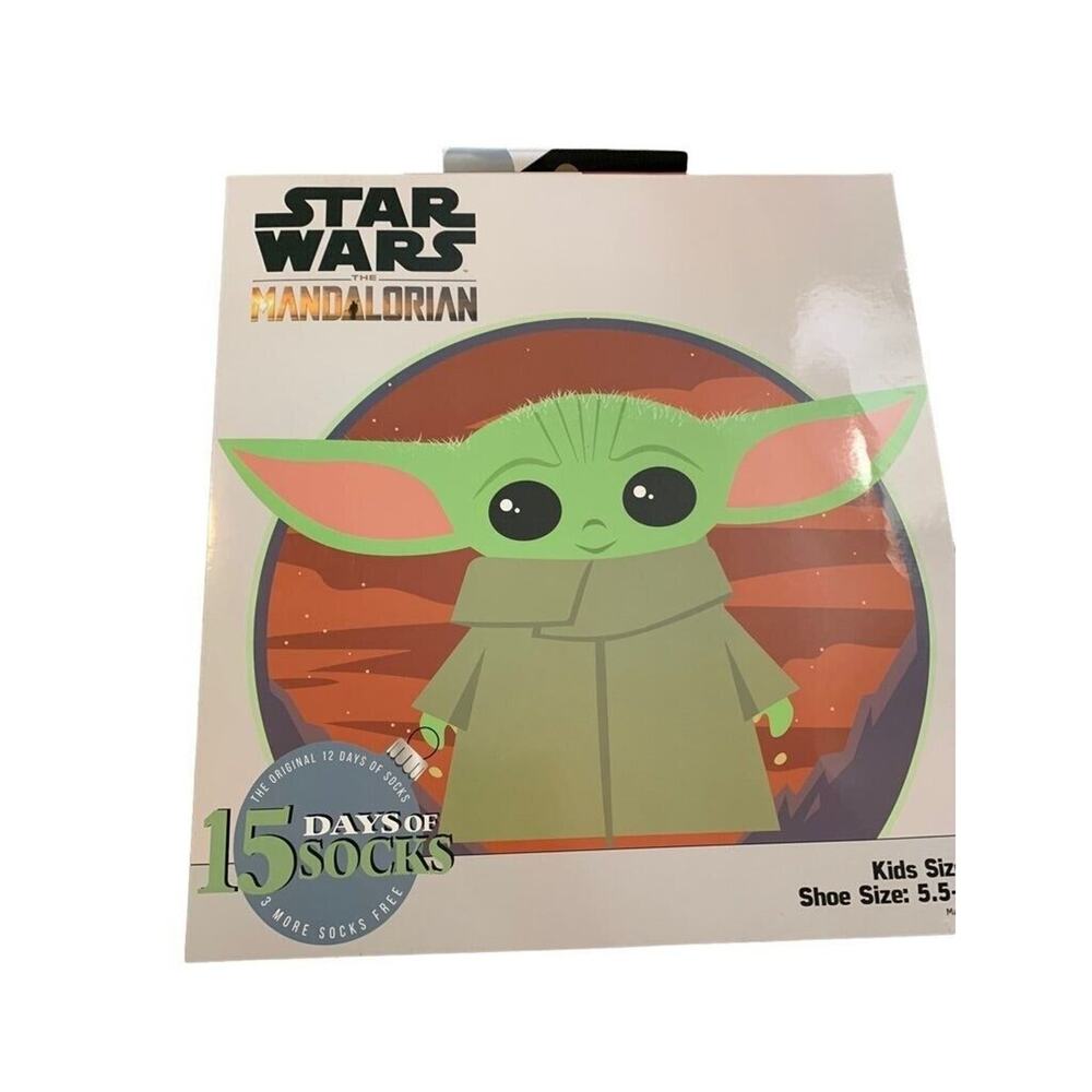 Small Star Wars Mandalorian Youth Socks 15 Pair in Box (Kids Shoe Size 5.5-8.5)